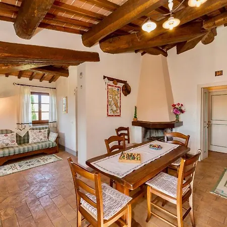 Popoltaio-schiacciato Sleeps 4 Pool T762690 *